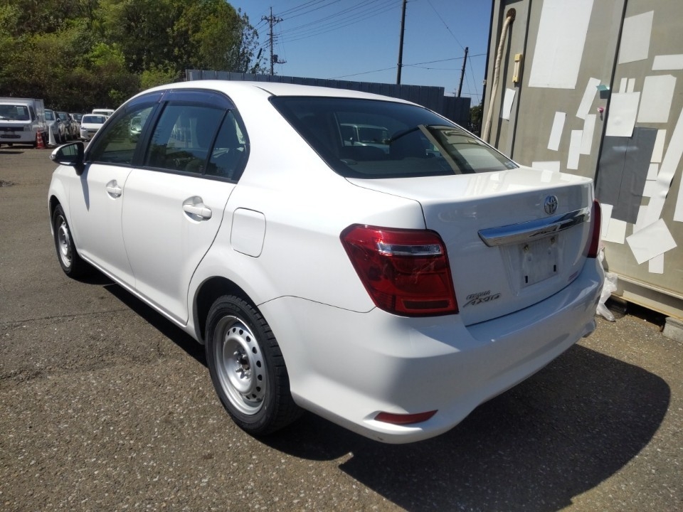 TOYOTA COROLLA AXIO