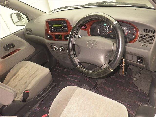 TOYOTA TOWN ACE NOAH