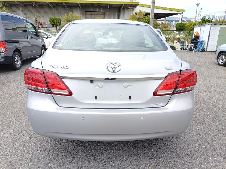 TOYOTA PREMIO
