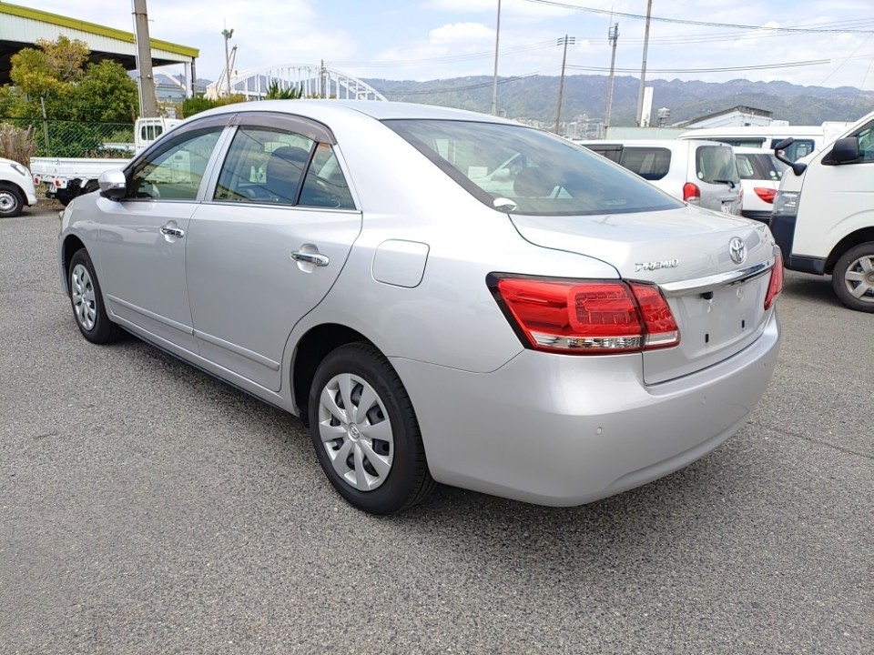 TOYOTA PREMIO
