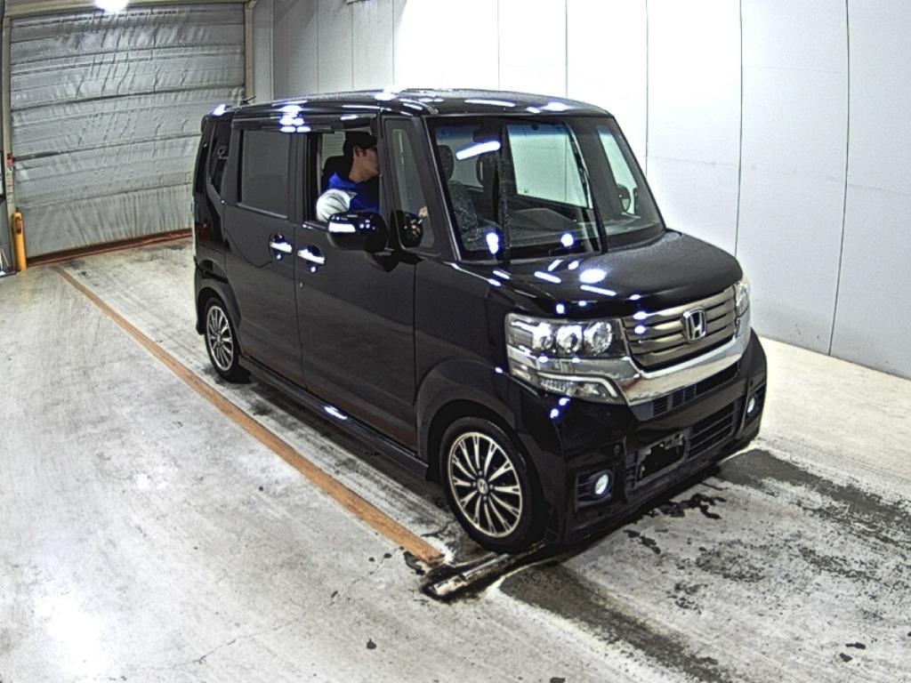 HONDA N-BOX
