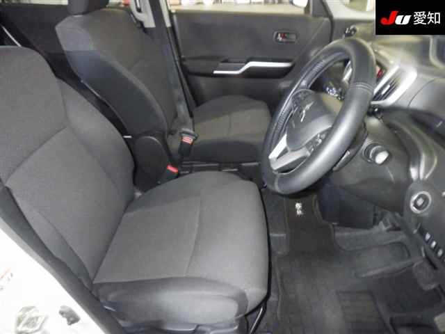 MITSUBISHI DELICA D:2