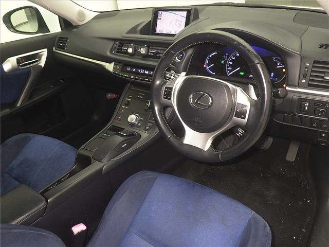 LEXUS CT200H