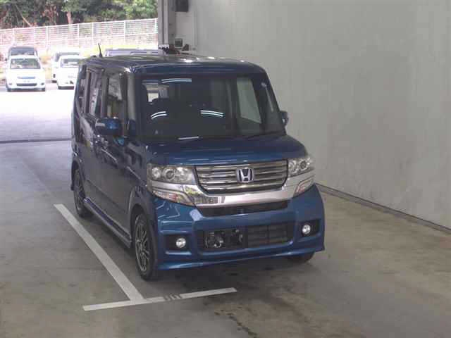 HONDA N-BOX