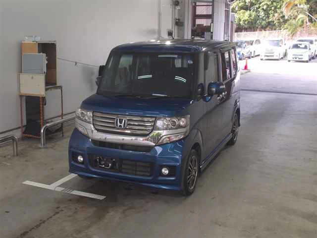 HONDA N-BOX