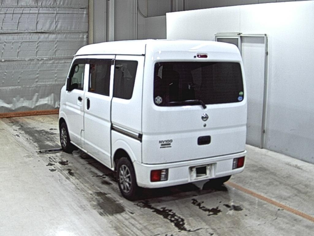 NISSAN NV100 CLIPPER