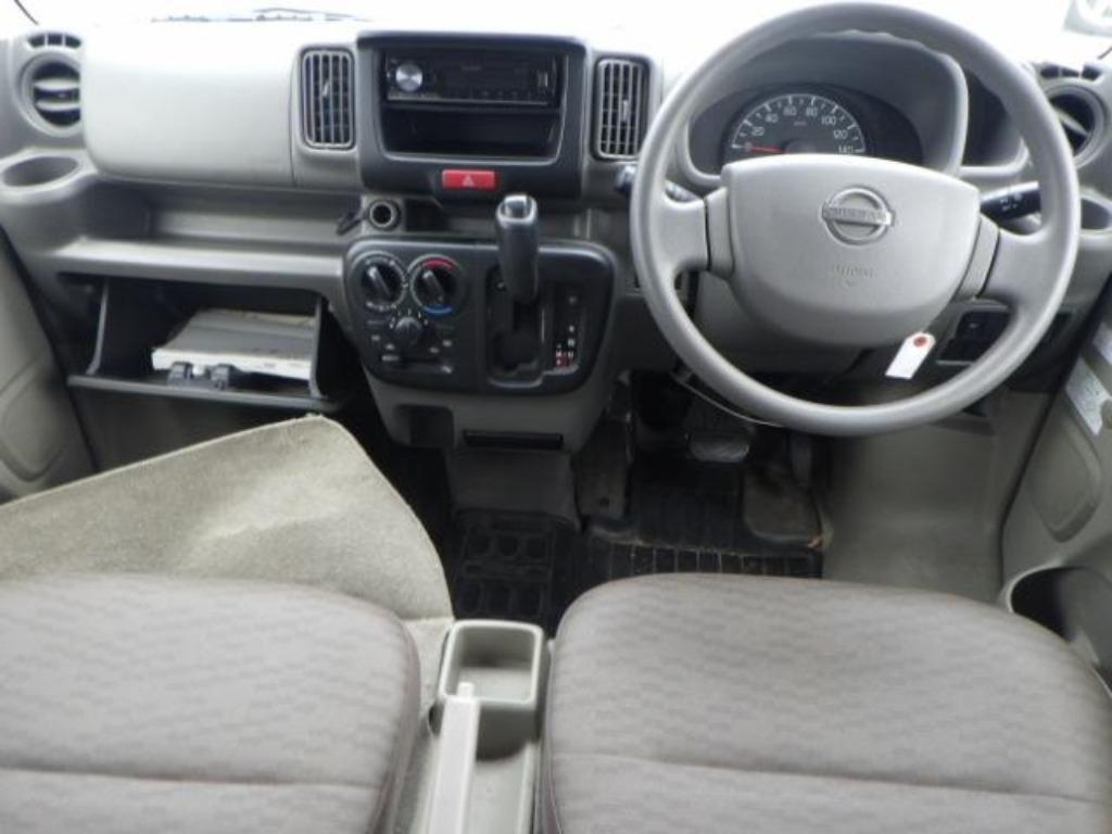 NISSAN NV100 CLIPPER