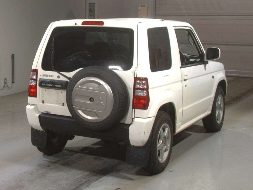 MITSUBISHI PAJERO MINI