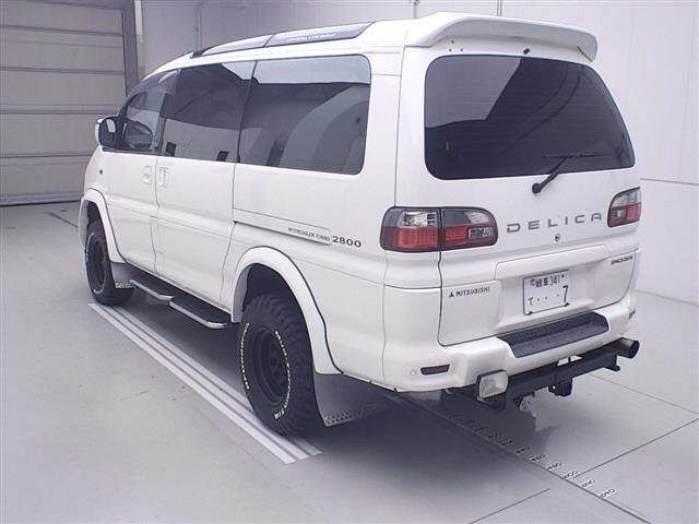 MITSUBISHI DELICA