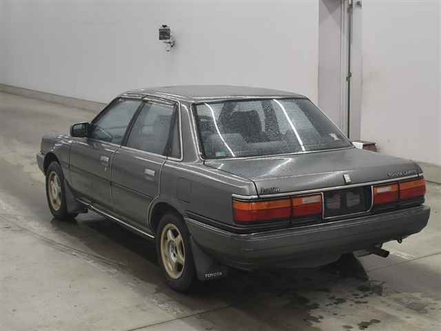 TOYOTA VISTA