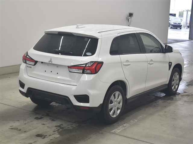 MITSUBISHI RVR
