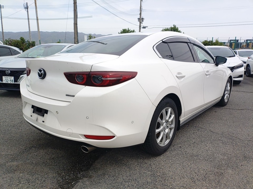 MAZDA MAZDA3