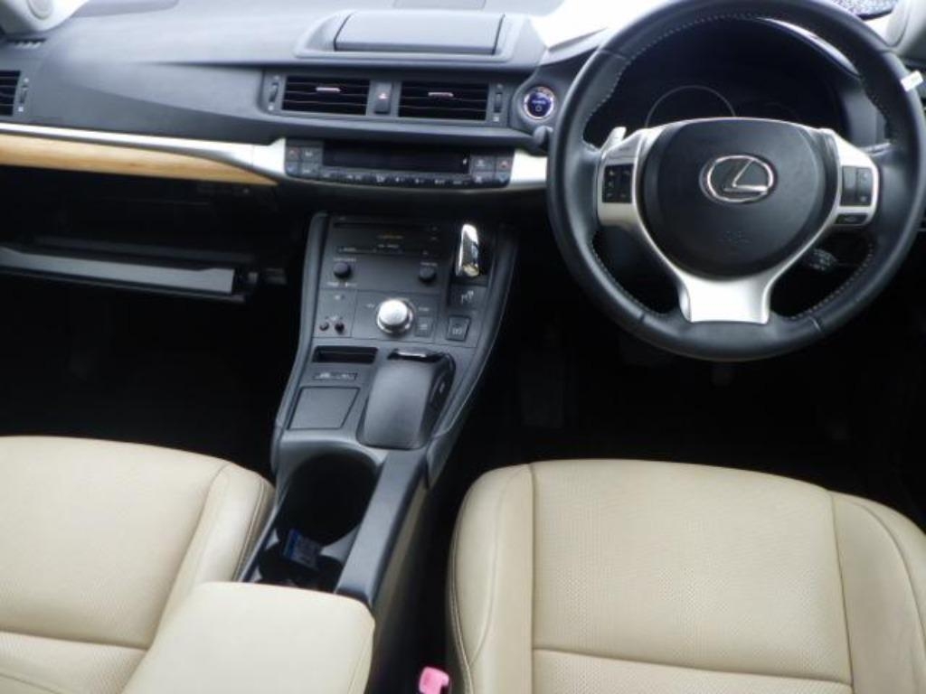 LEXUS CT200H