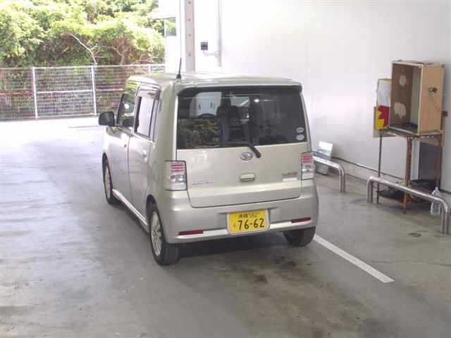 DAIHATSU MOVE CONTE