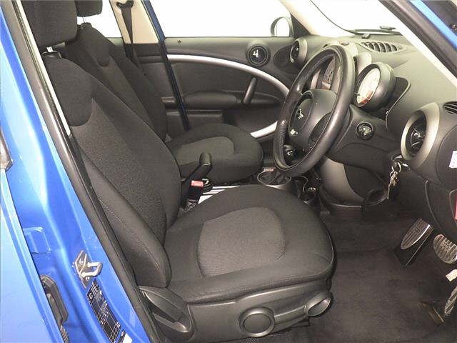 MINI CROSSOVER