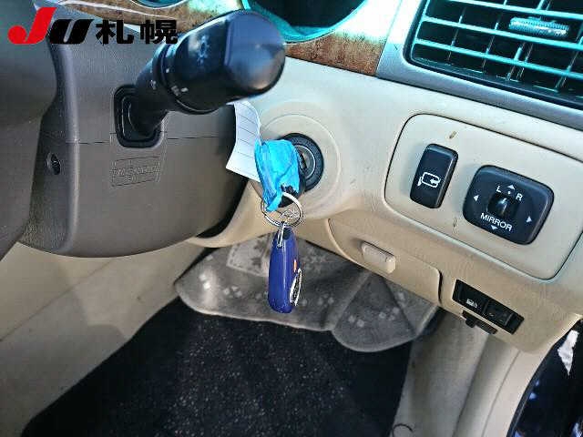 TOYOTA WINDOM