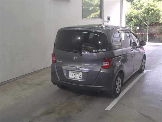 HONDA FREED SPIKE