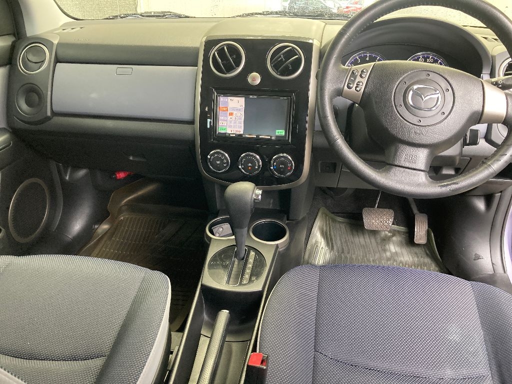 MAZDA VERISA