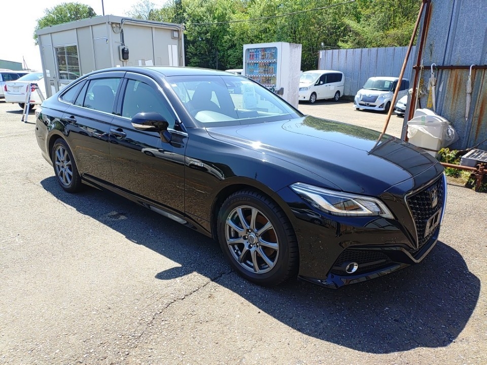 TOYOTA CROWN