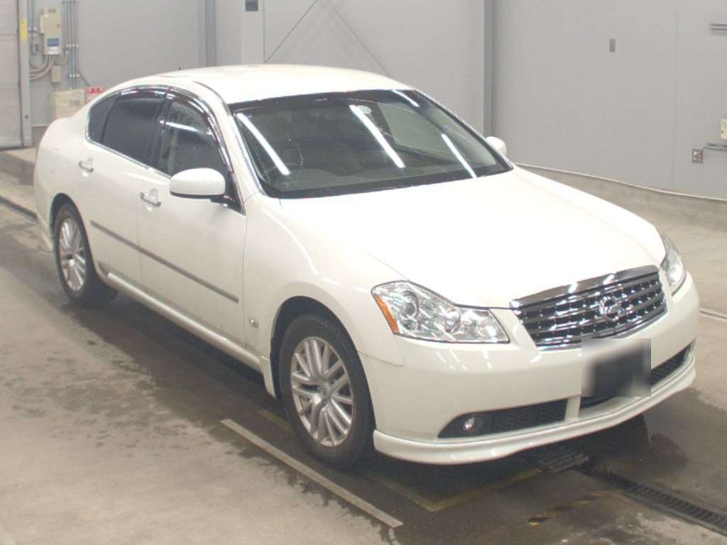 NISSAN FUGA