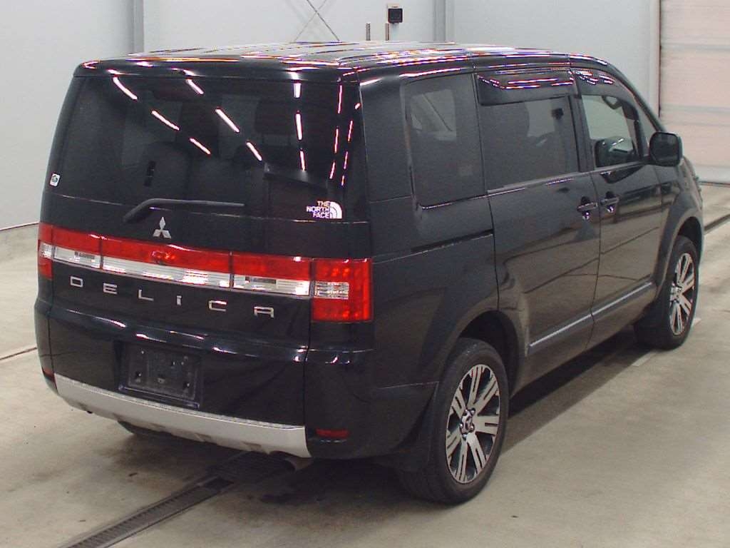 MITSUBISHI DELICA D:5