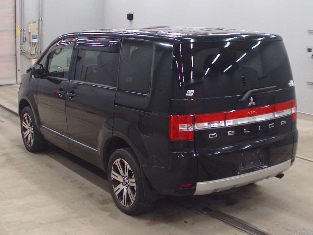MITSUBISHI DELICA D:5