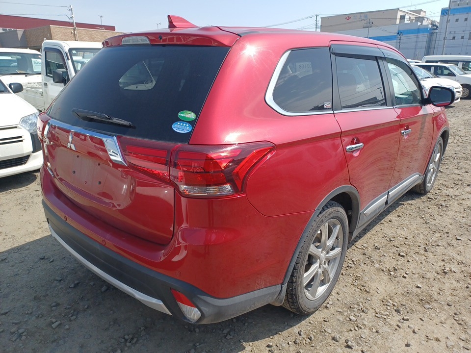 MITSUBISHI OUTLANDER