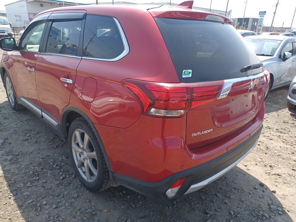 MITSUBISHI OUTLANDER