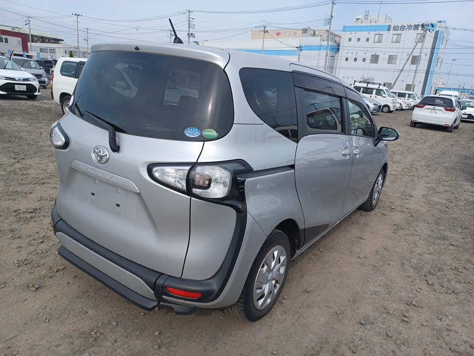 TOYOTA SIENTA