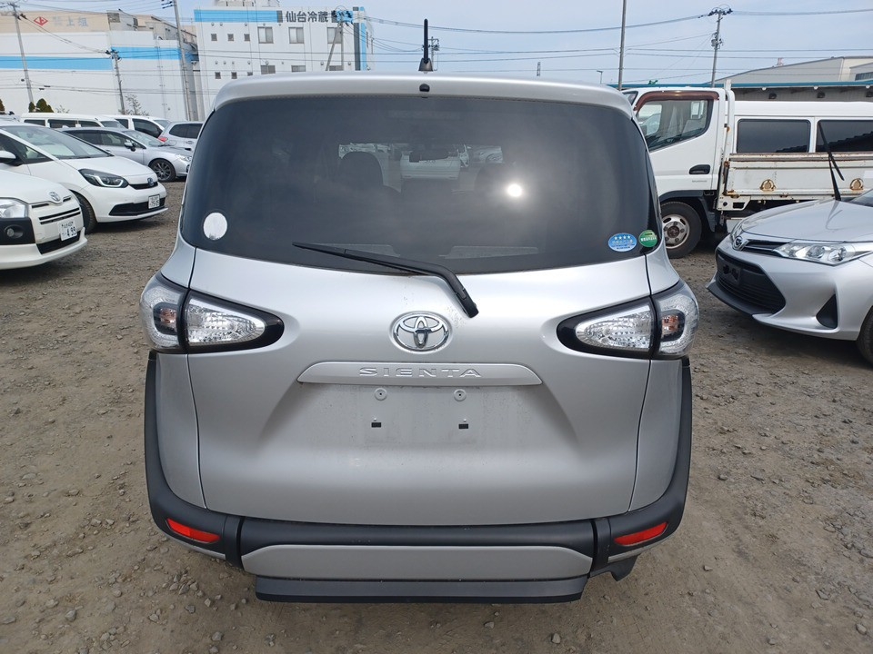 TOYOTA SIENTA