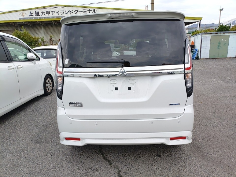 MITSUBISHI DELICA D:2