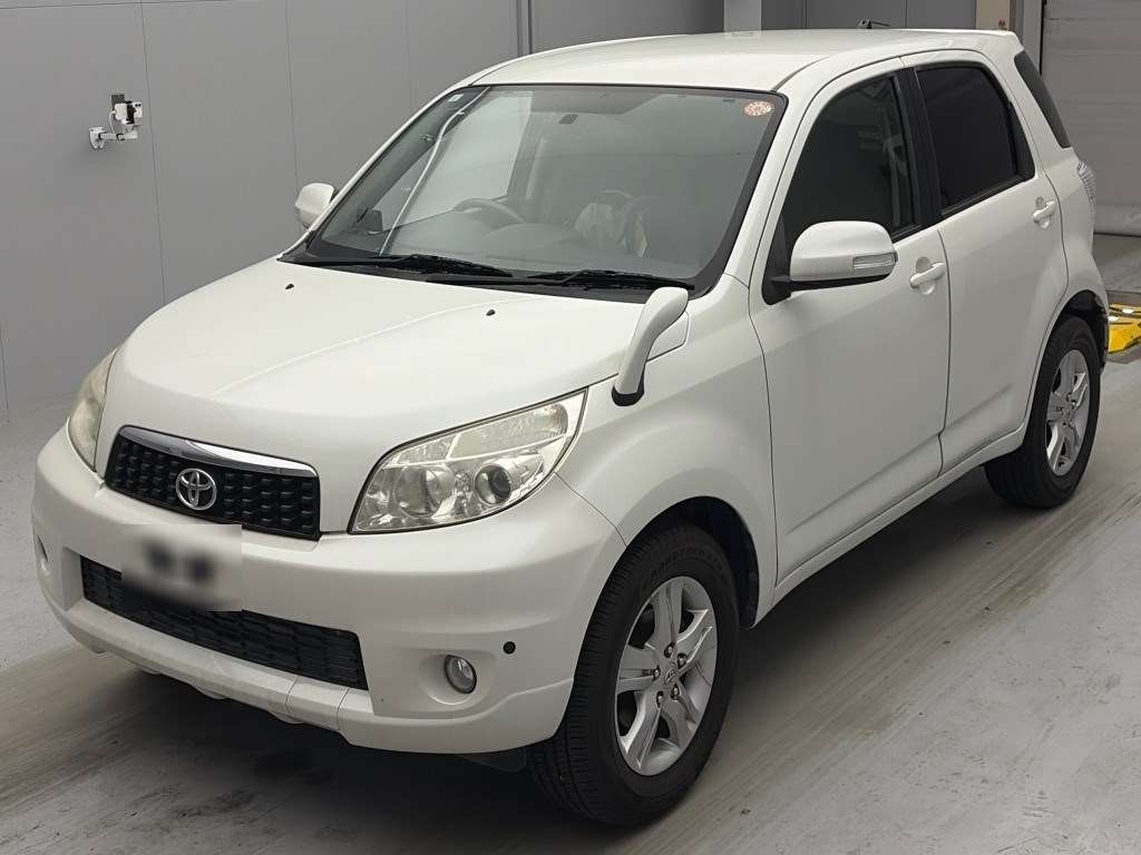 TOYOTA RUSH