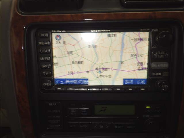 TOYOTA GRAND HIACE