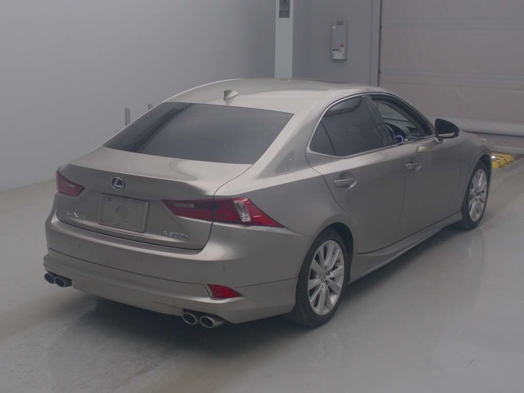 LEXUS IS300H