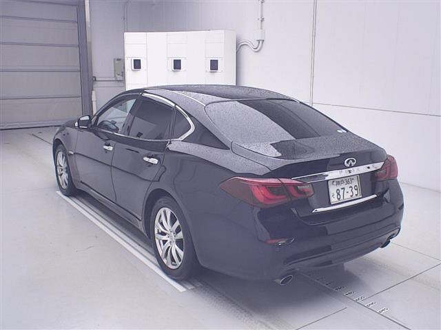 NISSAN FUGA