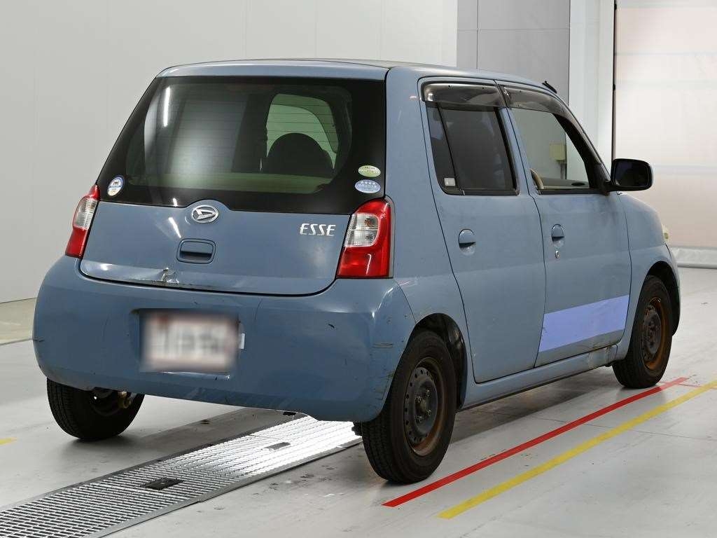 DAIHATSU ESSE