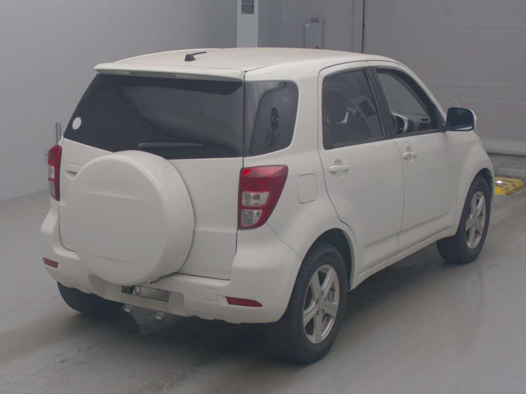 TOYOTA RUSH