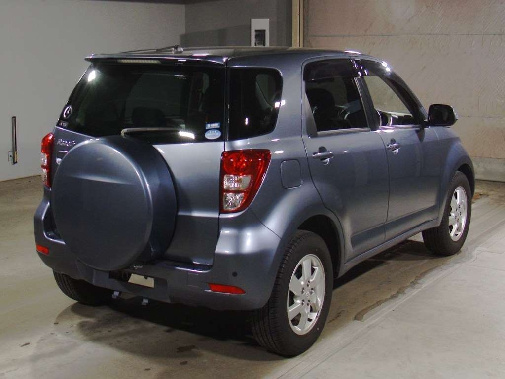 TOYOTA RUSH
