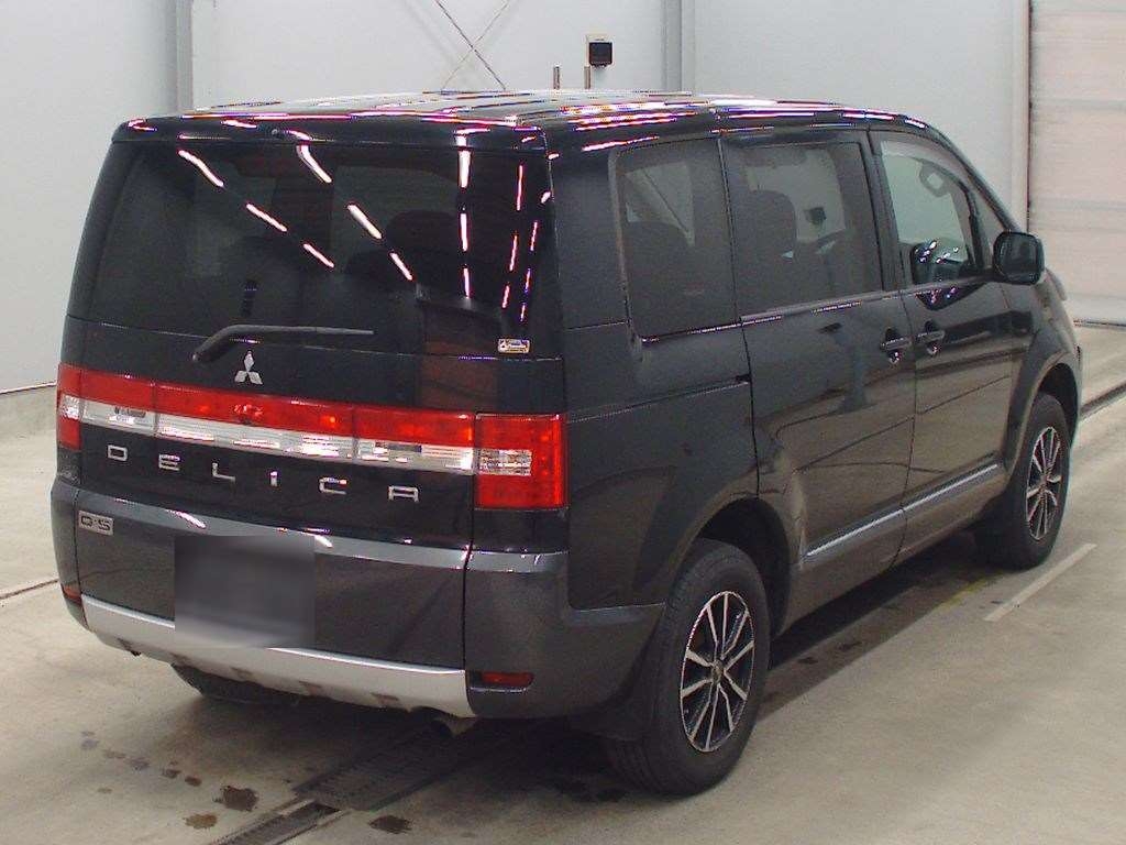 MITSUBISHI DELICA D:5