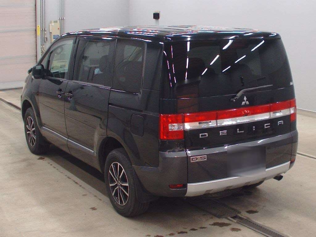 MITSUBISHI DELICA D:5