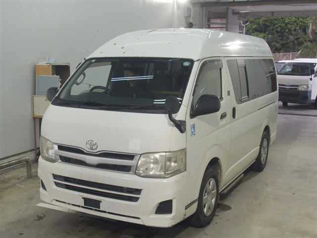 TOYOTA REGIUS ACE