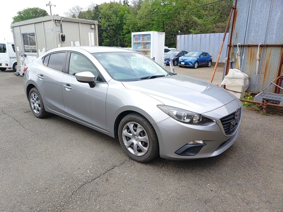 MAZDA AXELA