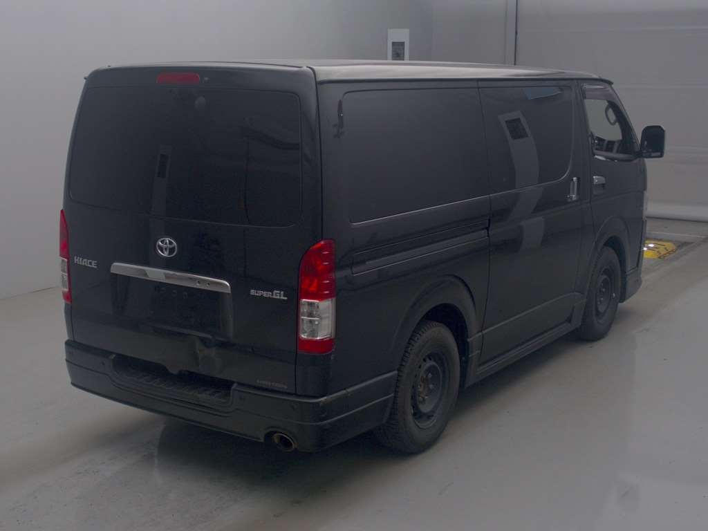 TOYOTA REGIUS ACE