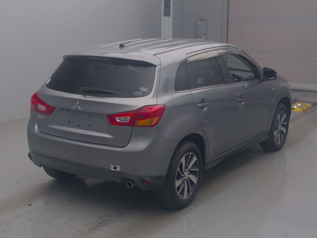 MITSUBISHI RVR