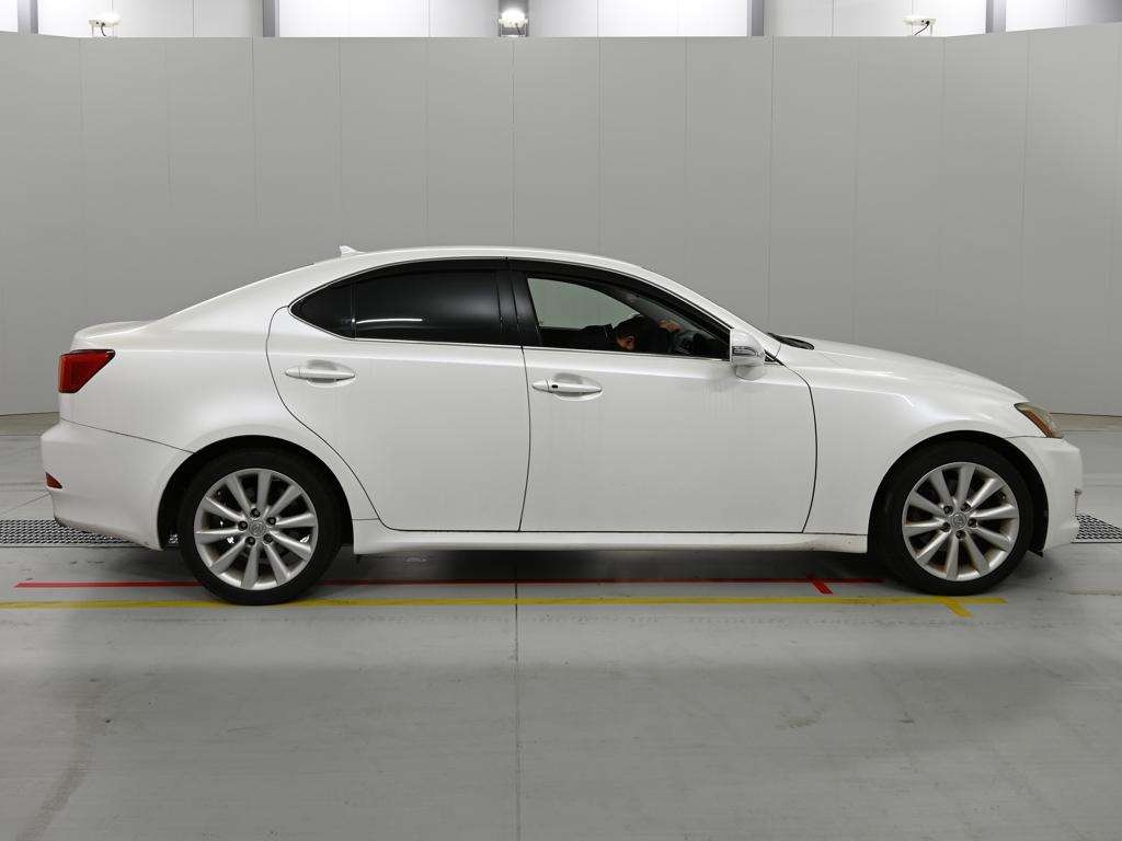 LEXUS IS250