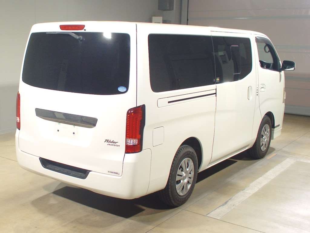 NISSAN NV350 CARAVAN