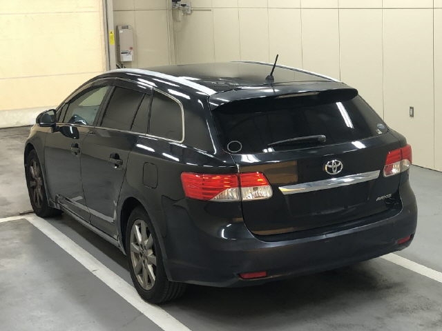 TOYOTA AVENSIS