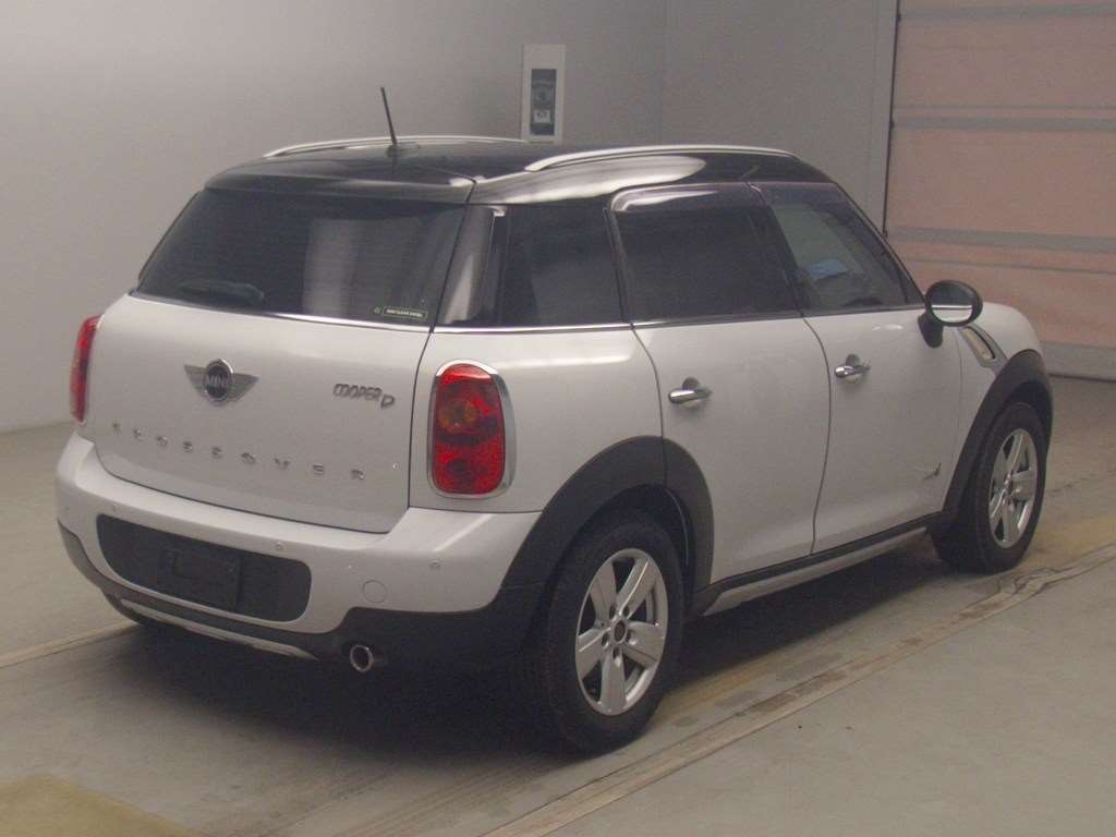 MINI CROSSOVER