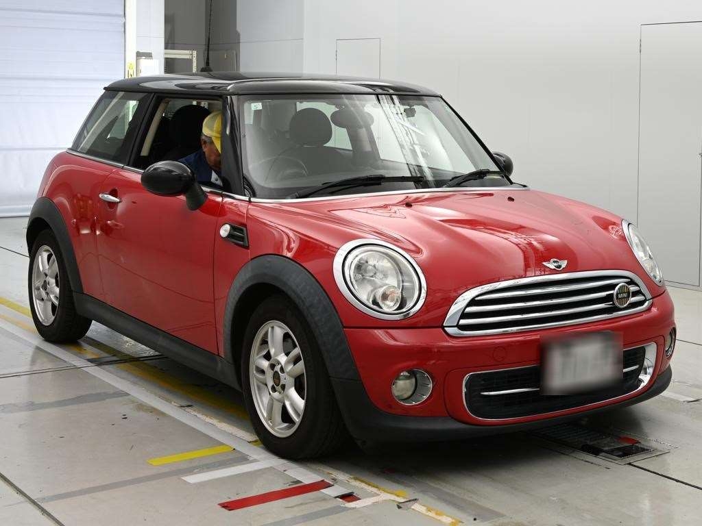 MINI HATCH