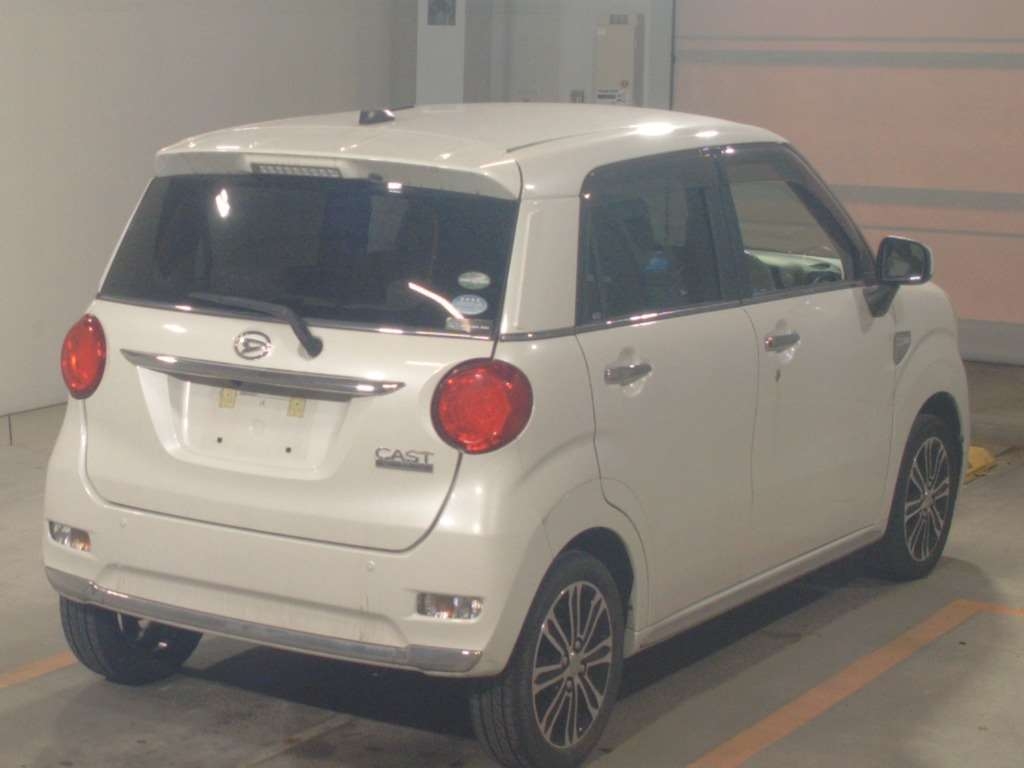 DAIHATSU CAST